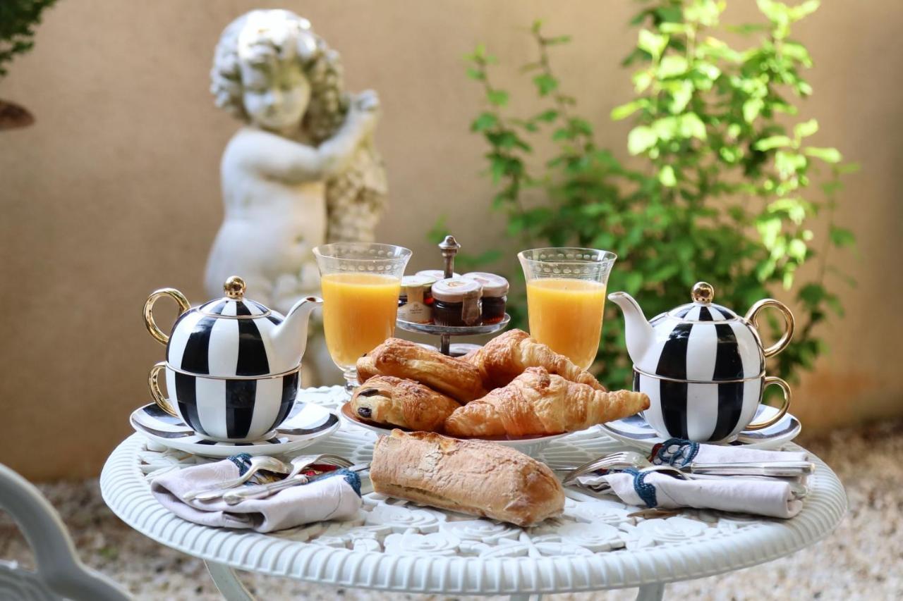 Lou Pitchoun: Luxurious Family With Garden In Saint-Tropez
