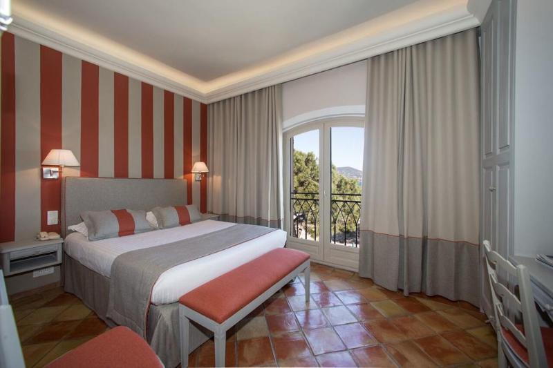 Hotel La Bastide Du Port - De Charme