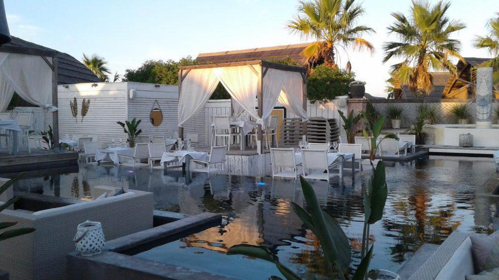 Mobilhome St Tropez 5h02