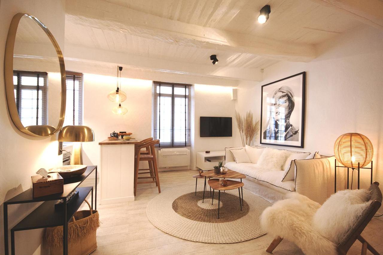Luxueux Appartement, Centre Historique 50m Du Port Et De La De La Ponche *