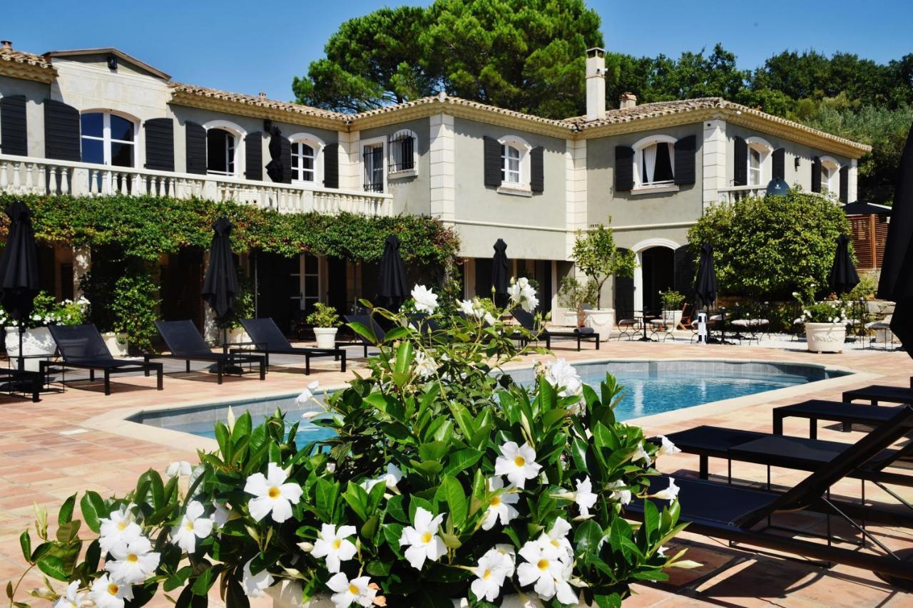 Bastide Sainte Anne Hotel