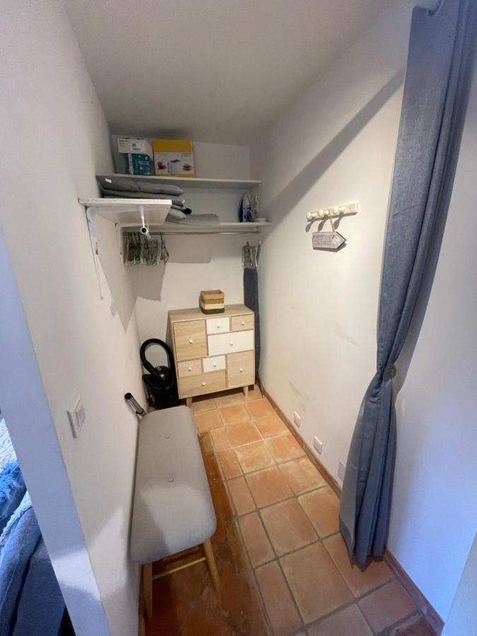 Superbe Emplacement , Terrasse Et Parking!