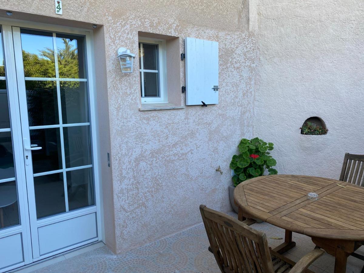 D'hotes Les Amandiers Guest house