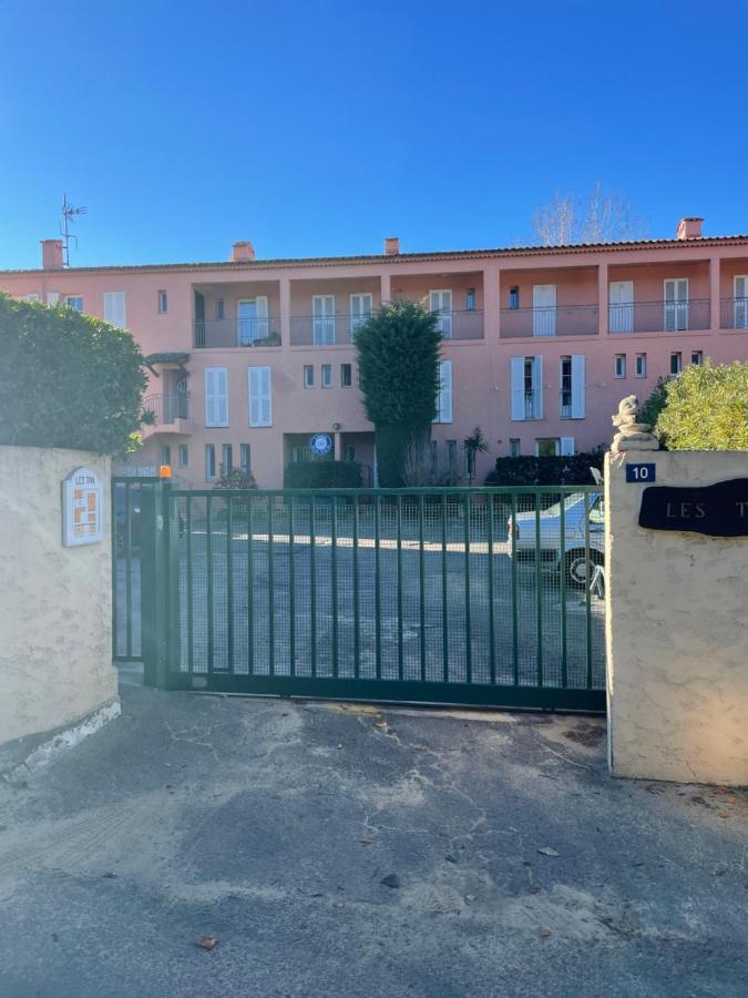 Superbe Emplacement , Terrasse Et Parking!