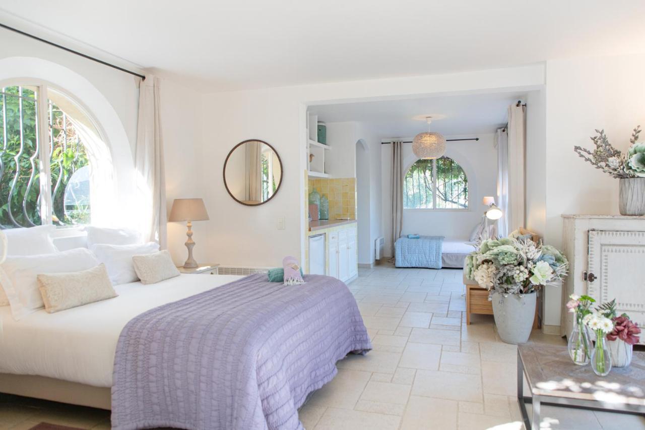 Hotel La Bastide D'antoine 4*