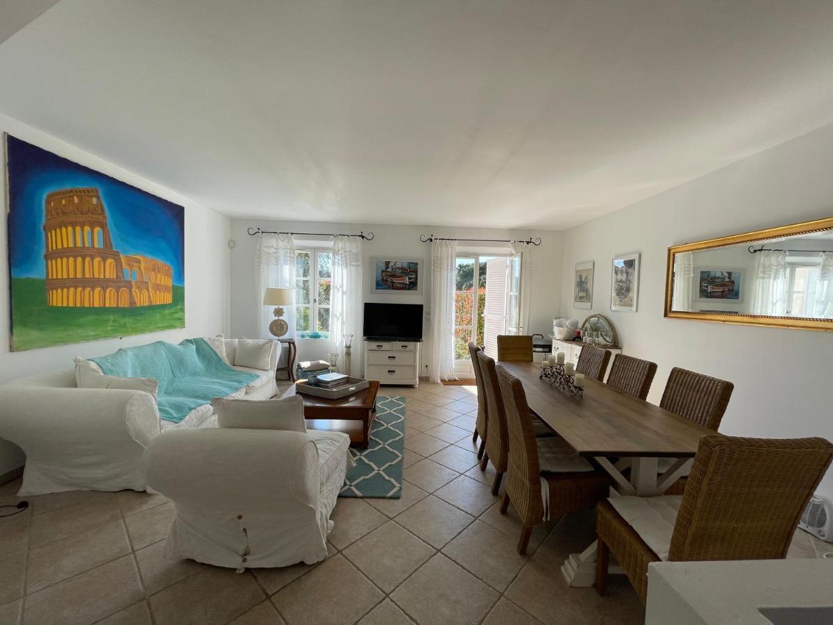 Holiday home Charmantes Haus Im Golf Club Tropez