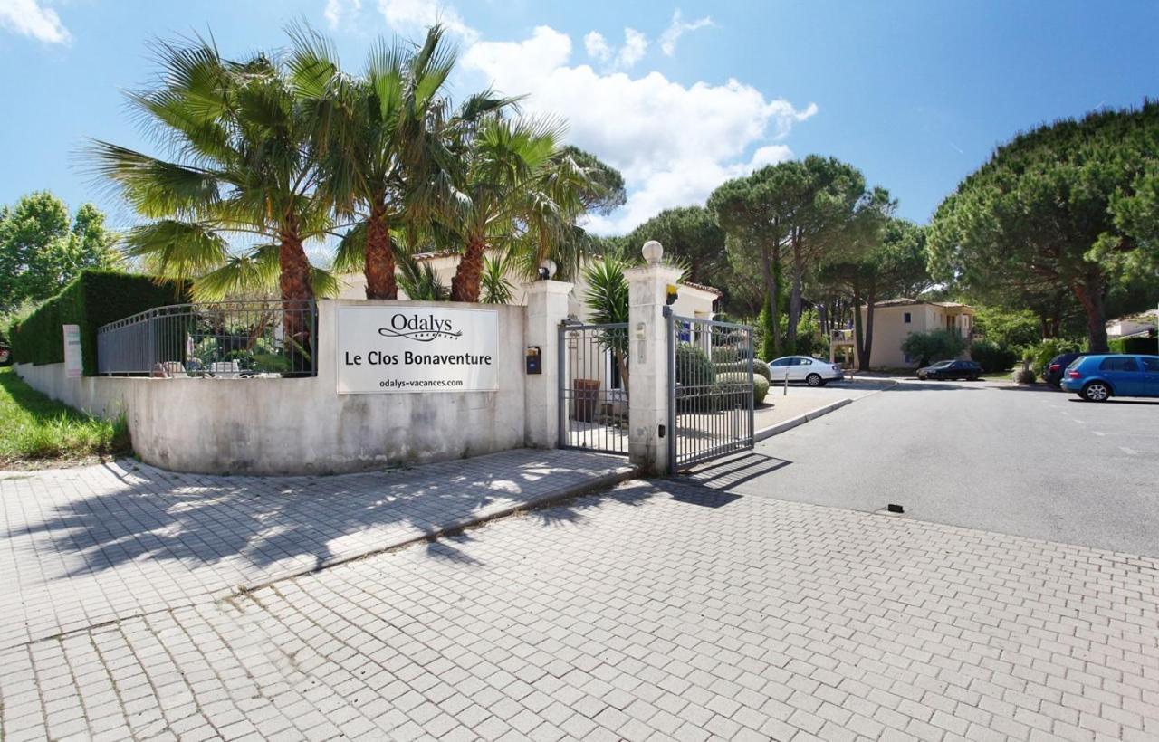 En Avec Piscine Apartment