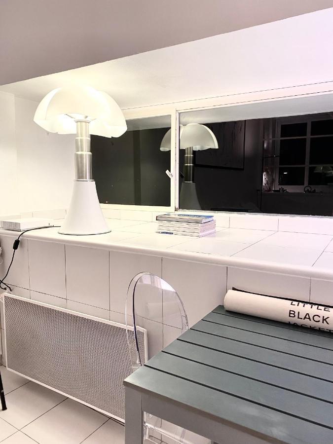 Elegant Studio Et Parking Dans Batiment Historique Saint-Tropez