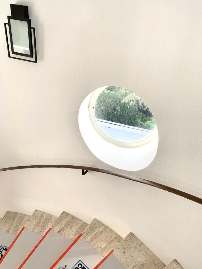 Elegant Studio Et Parking Dans Batiment Historique Saint-Tropez