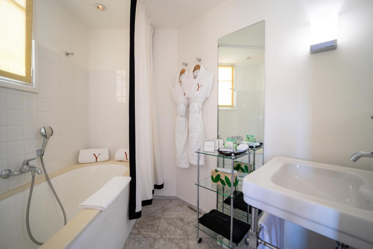 Hotel Le Y 4*