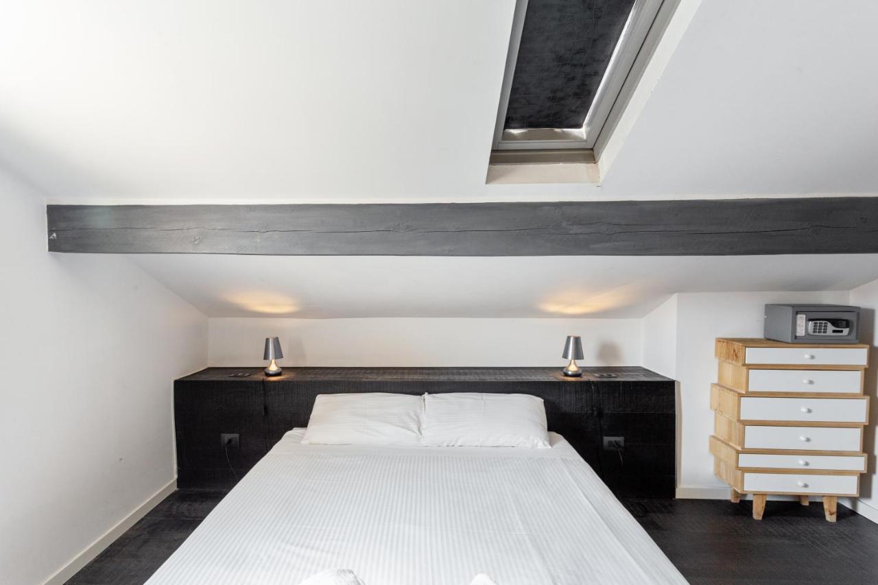 Maison D' Orange - *