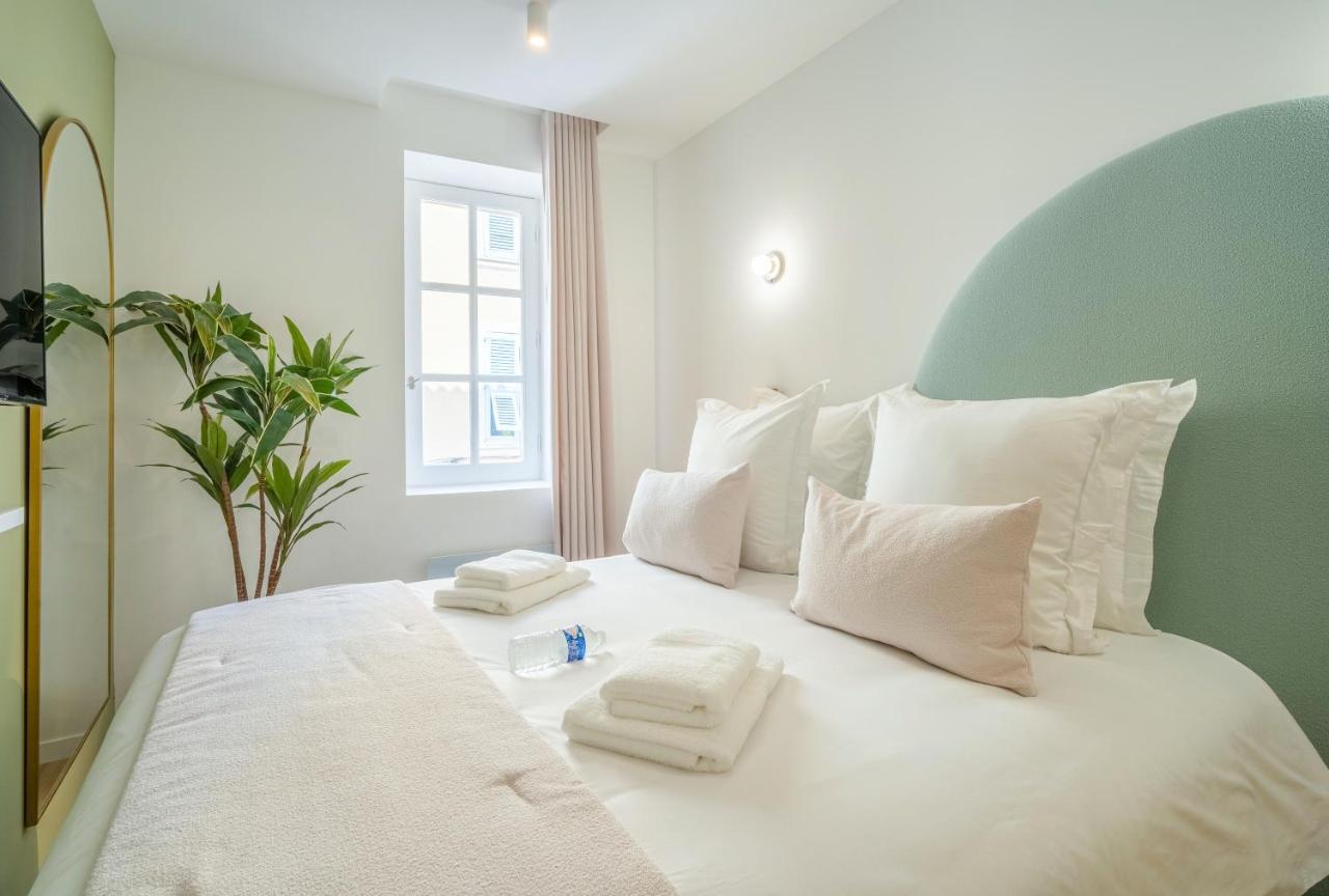 Feniers - Hyper Centre St Tropez Apartment