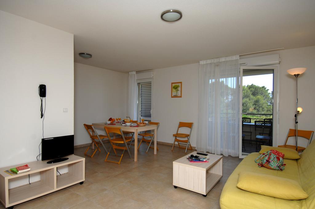 Aparthotel Les Parasols D'argens La Bouverie