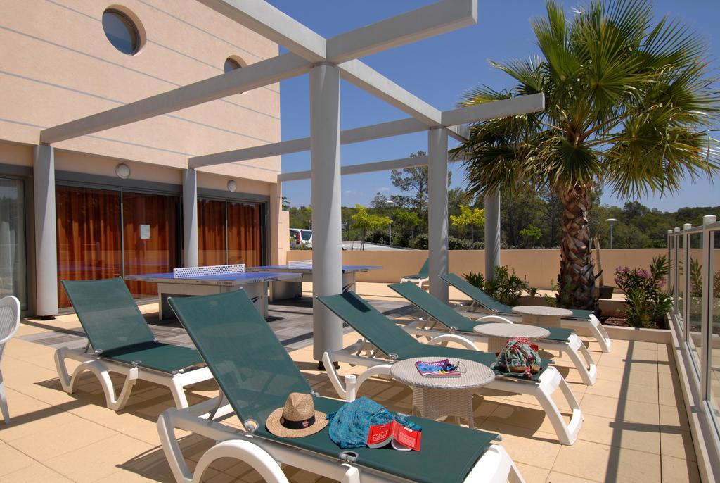 Les Parasols D'argens 3*