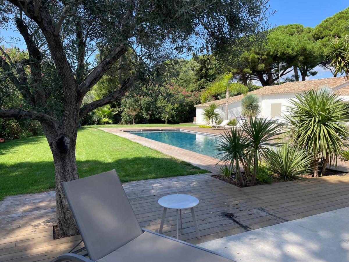 De La Dame Saint-Tropez