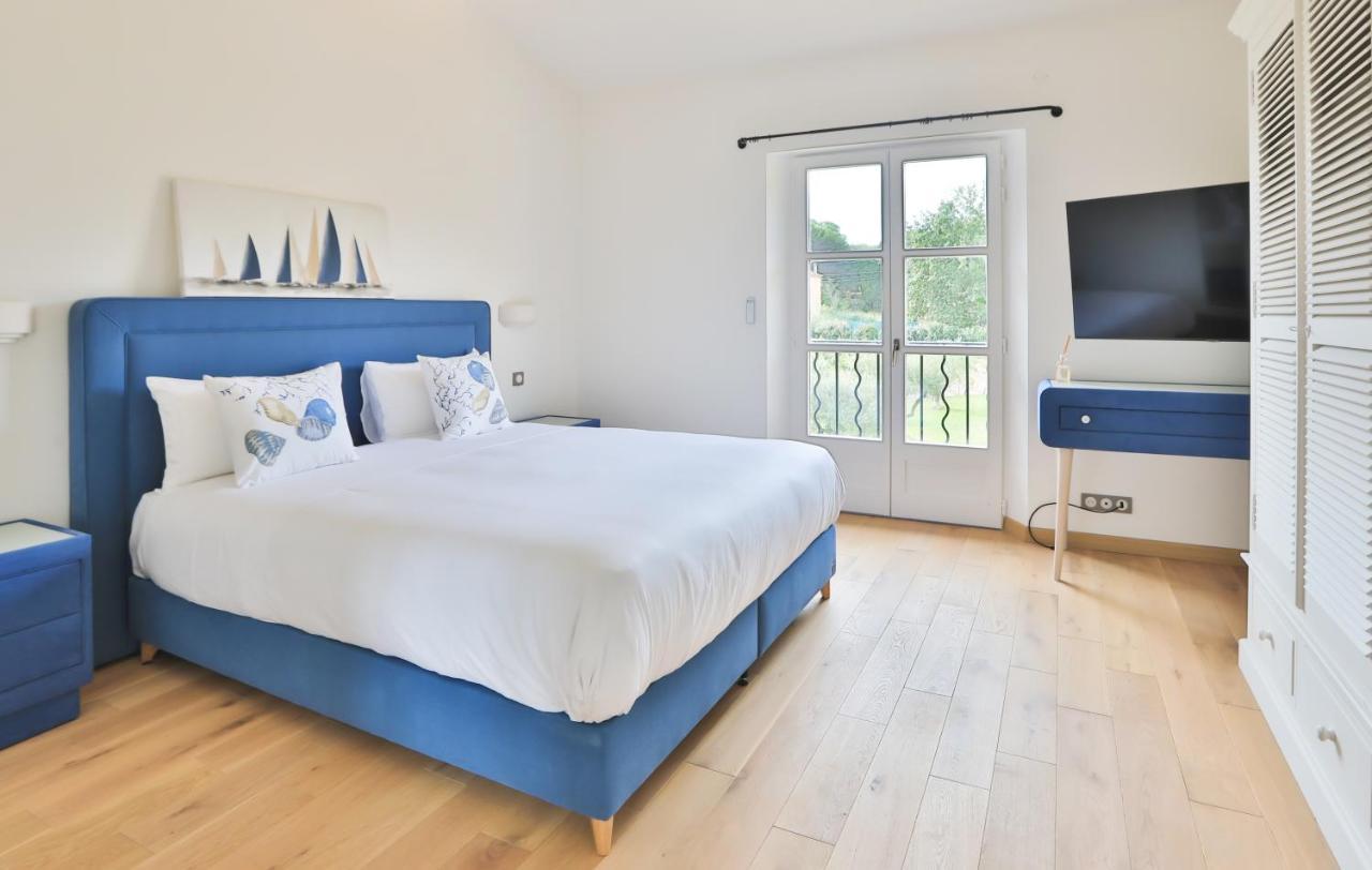 Villa Sumptuous Facing The Bay Of Canebiers *