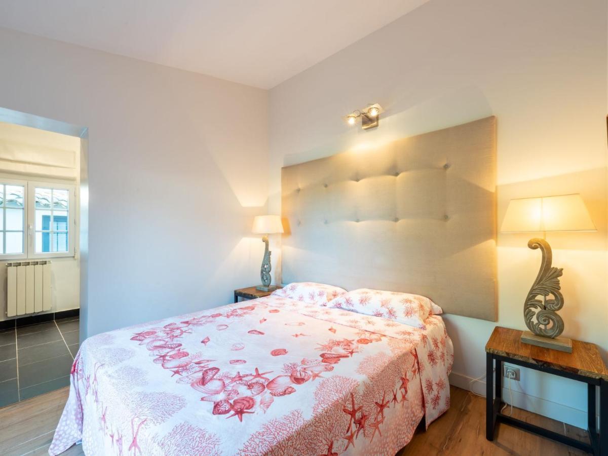 Les Des Muriers By Interhome Saint-Tropez