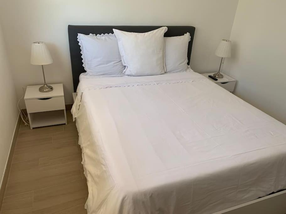 Studio In Tropez, Swimming Pool And Parking Apartment *