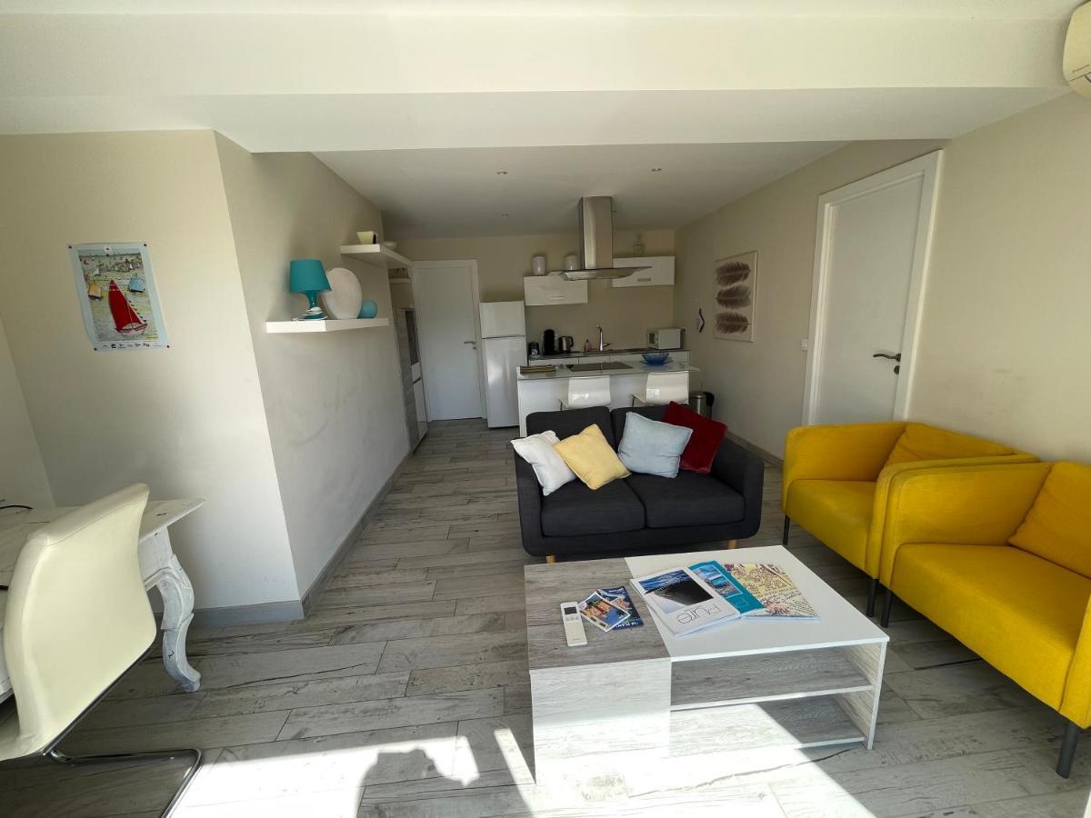 Les Moulins Apartment *