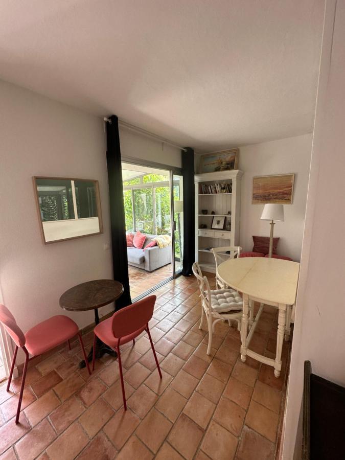 Mas De Charme Avec Jardin Apartment *