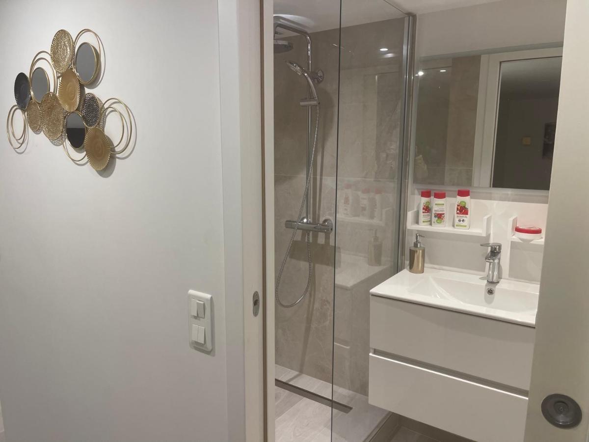 Apartment Grand Neuf A 50 M Du Port Saint-Tropez