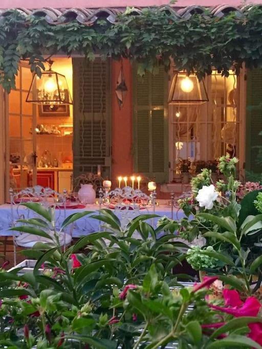 Charming Provencal Mas With Amazing Sea View And Pool Ferienhaus