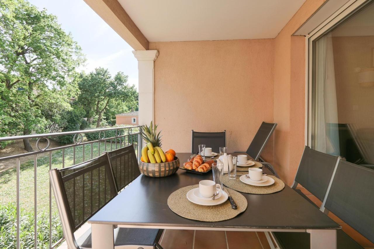 Appartement Soir D Ete Proche Et Tropez Ix
