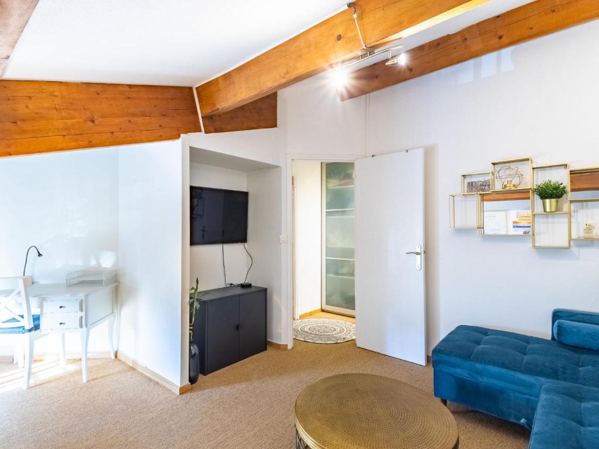 Le Clos Sainte Anne By Interhome *