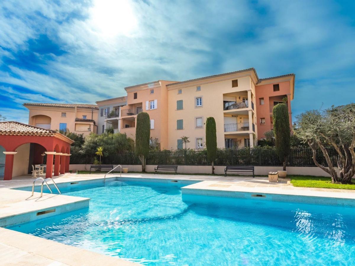 Le Clos Sainte Anne By Interhome Saint-Tropez