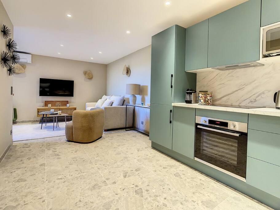 Eden Parc-apartment 5*-swimming-pool-saint-tropez Apartamento
