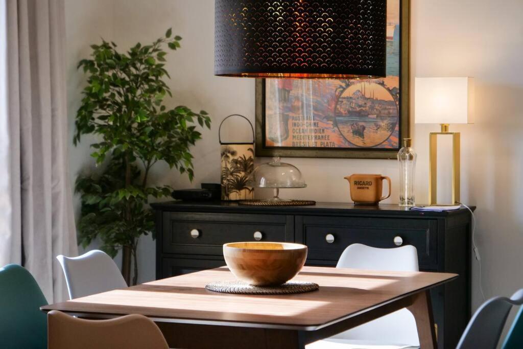 Luxury St-tropez/ 10mn Walk To Center. Apartment *