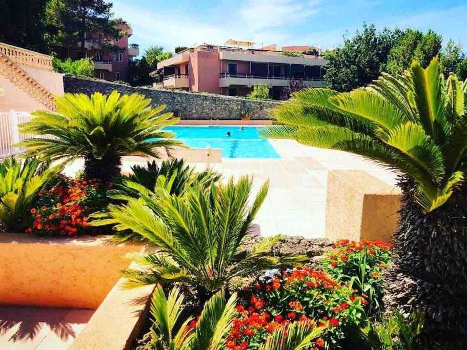 Appt Standing Sttropez Terrasse Piscine Parking Apartamento *