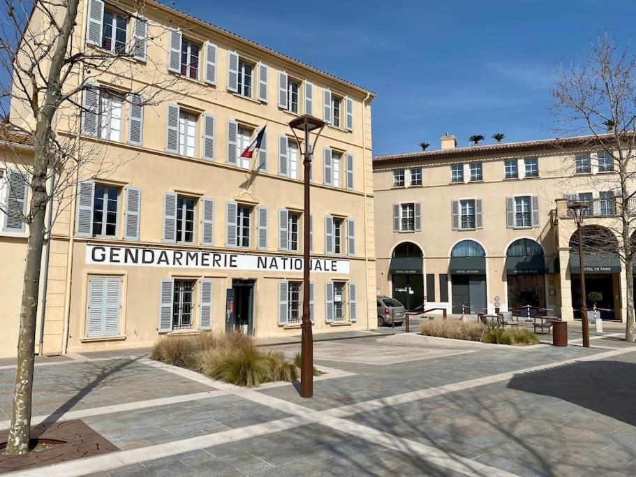 Appt Standing Sttropez Terrasse Piscine Parking