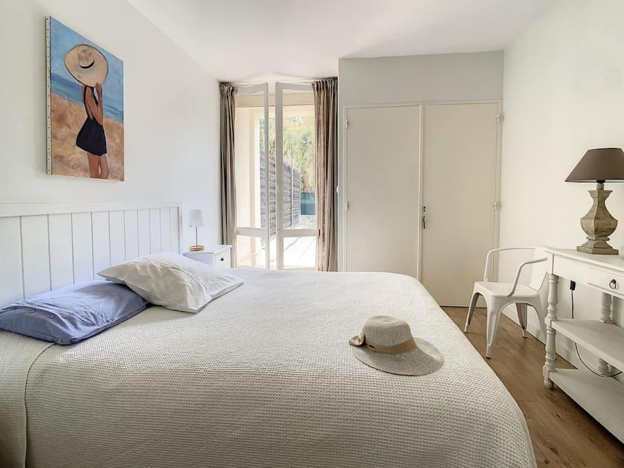 Latitude 43-apartment-saint-tropez-tennis *
