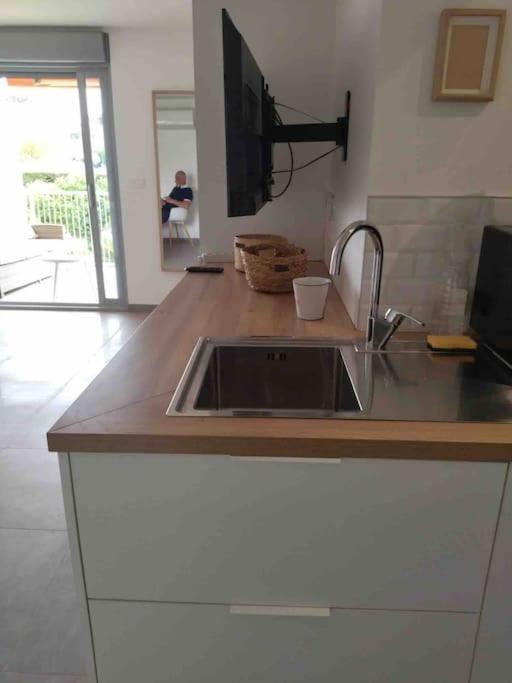 Appt St Tropez ,magnifique T2, Piscine ,terrasse, Emplacement Ideal ,front De Mer, * Saint-Tropez