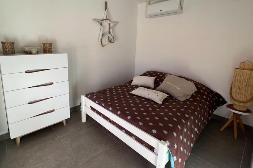 Appt St Tropez ,magnifique T2, Piscine ,terrasse, Emplacement Ideal ,front De Mer, Apartment *