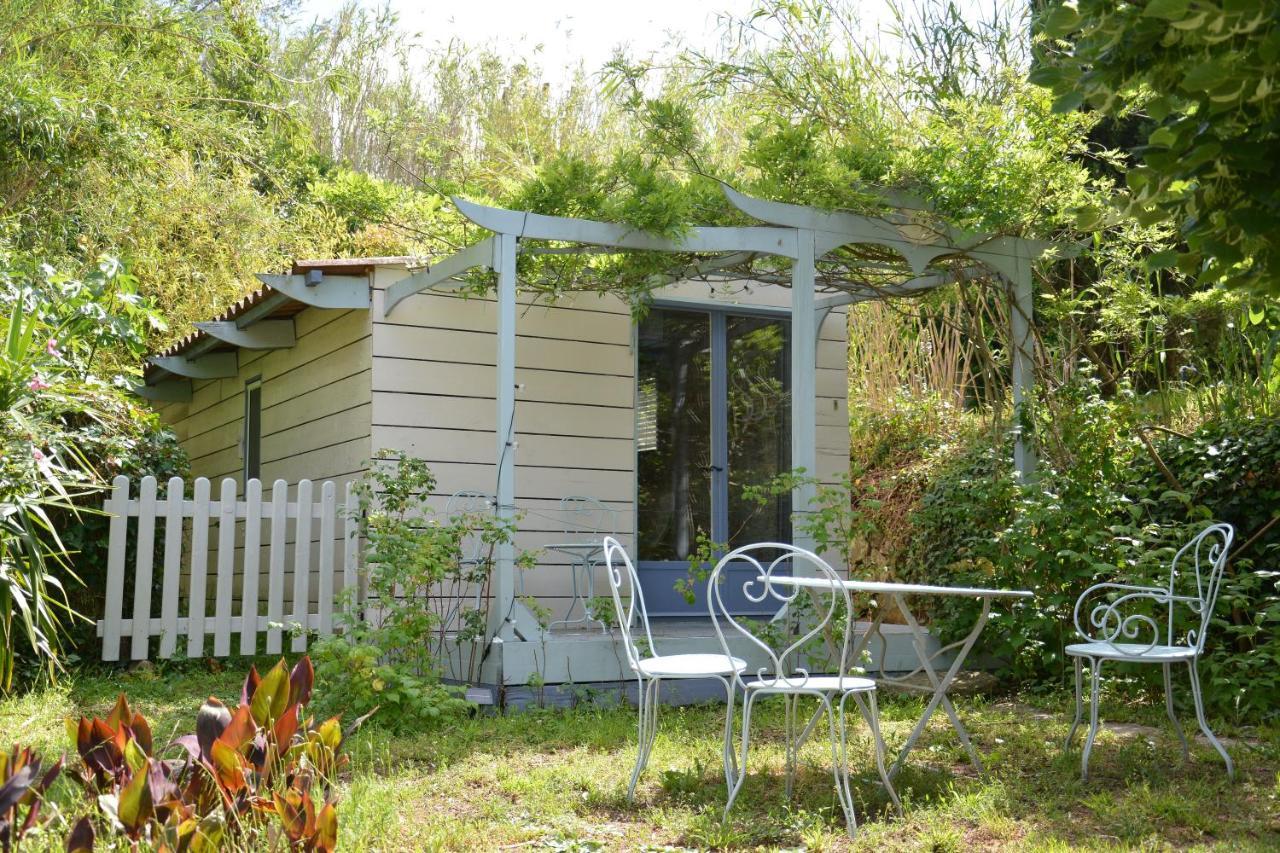 Le Calme Bed & Breakfast *