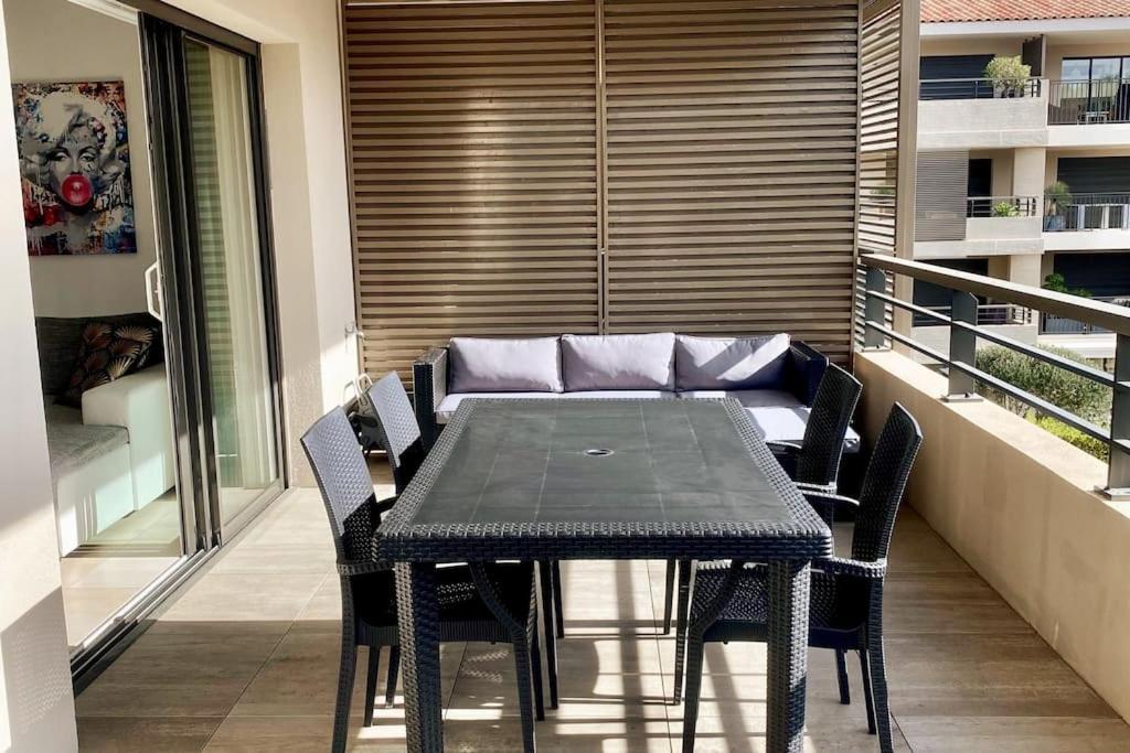 Exclusive * Saint-Tropez