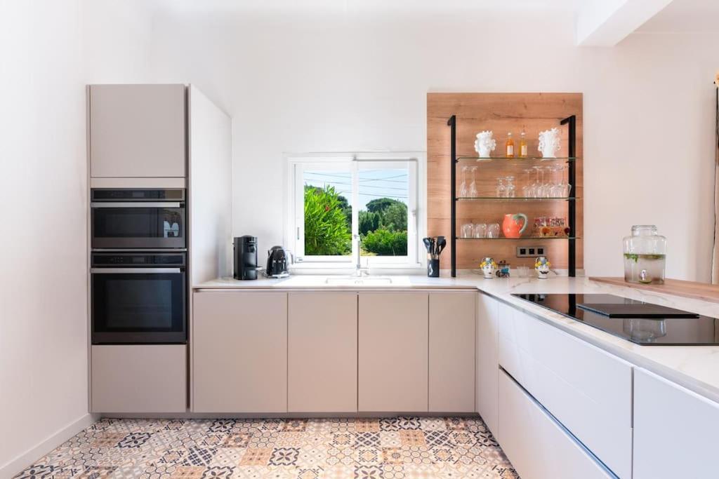Maison Tropezienne En Plein Centre Avec Jardin Et Piscine Villa Saint-Tropez