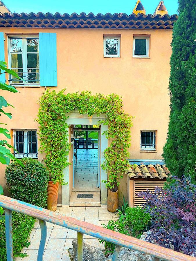 Maison Domaine Golf Country Club De St-tropez *