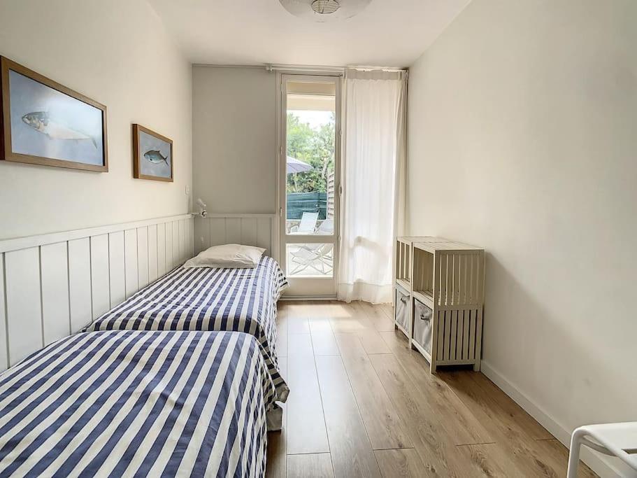 Latitude 43-apartment-saint-tropez-tennis Apartment Saint-Tropez