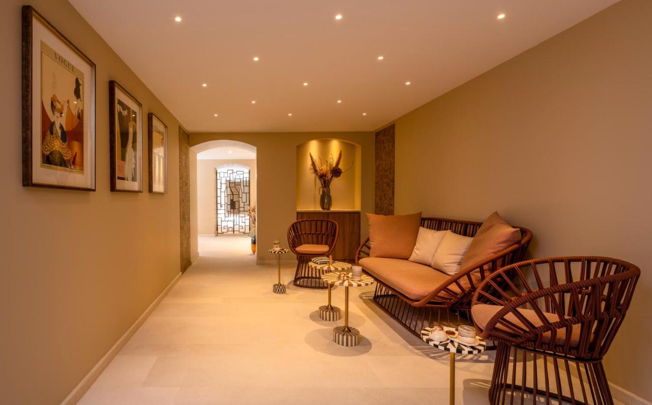 Byblos Hotel