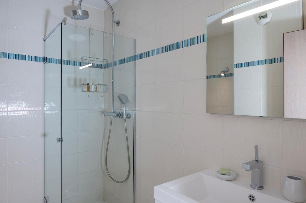 Studio - Place Des Lices Apartment *