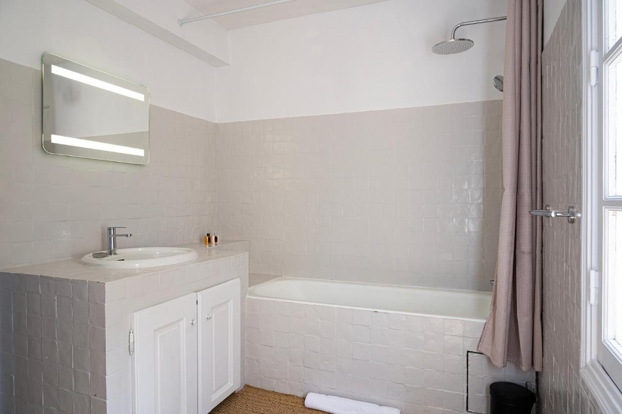 Lou Mare Hotel *