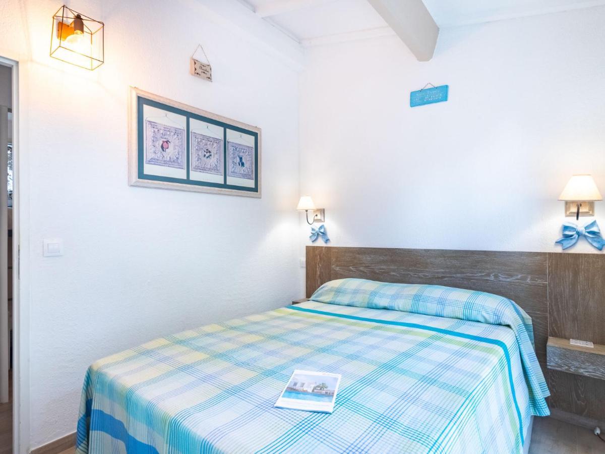 Holiday Home Les Parcs De Gassin-3 *