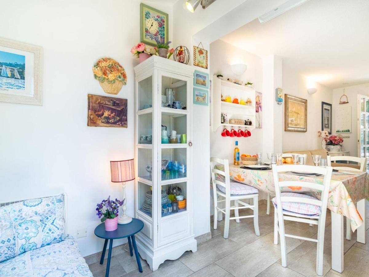 Holiday home Holiday Home Les Parcs De Gassin-3 *
