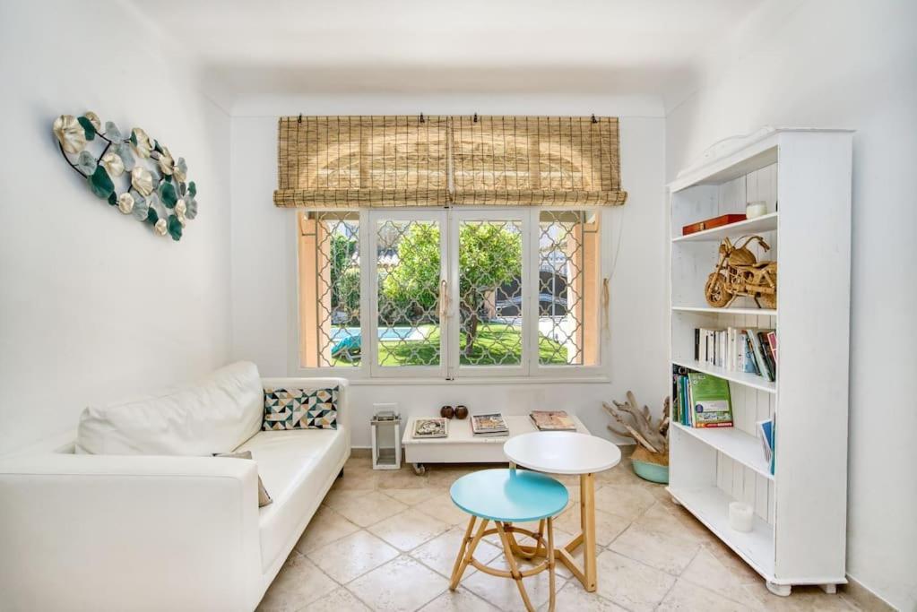 Villa Avec Piscine Dans Le Centre *