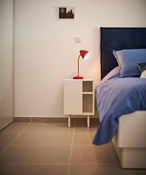 Chez Oscar-place Des Lices-saint-tropez Apartment