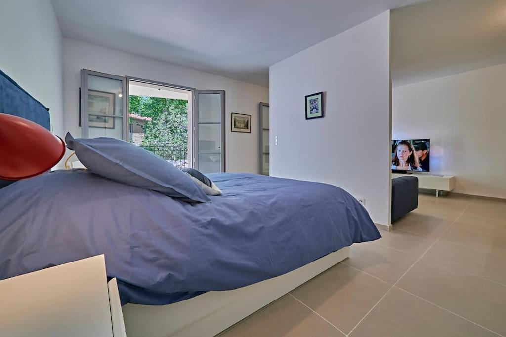 Apartment Chez Oscar-place Des Lices-saint-tropez Saint-Tropez