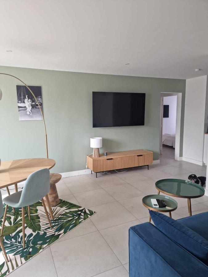 L ' Eden Apartment *